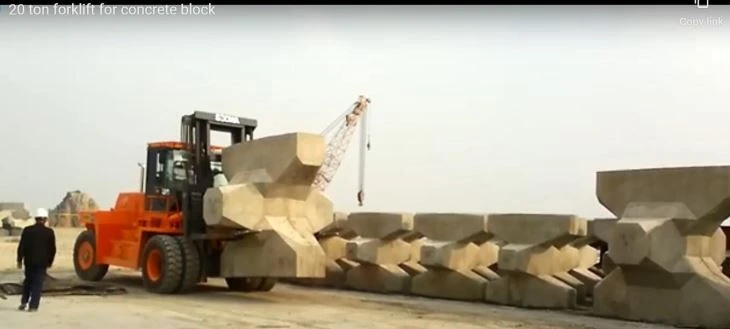20 Ton Forklift For Heavy Concrete Block Transport