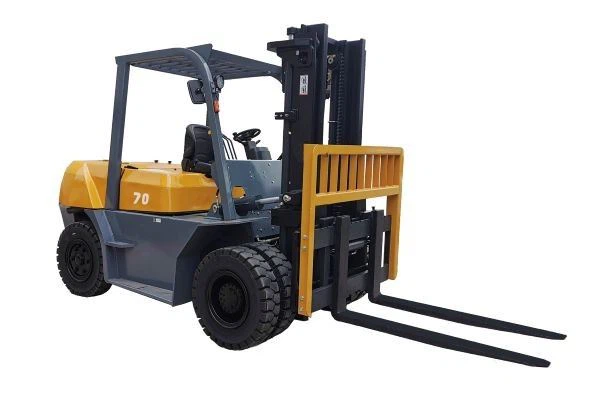 7 Ton Forklift Manufacturer Socma Attach Tyre Clamp Work For Tyre Repairer Workshop