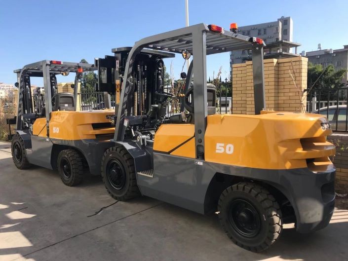 5 Ton Forklift Container Style Engine Isuzu